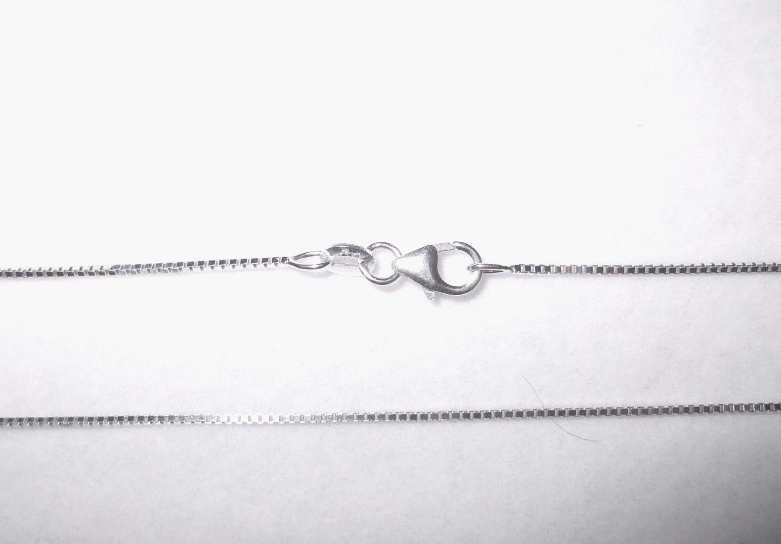 22 inch 14K white gold box chain with lobster clasp 3.1 grams $420