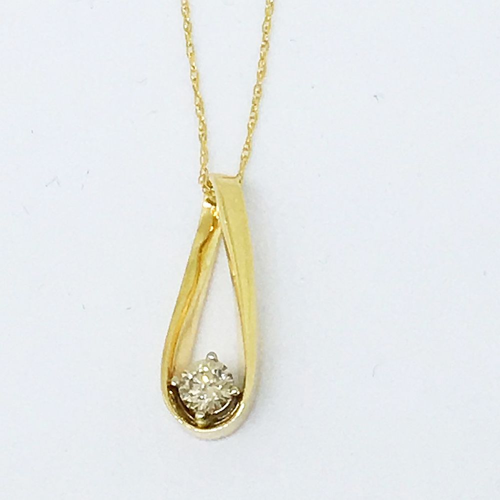 14K Yellow Gold Genuine .25 ct. Diamond Pendant with 18 in Chain NWT $1047