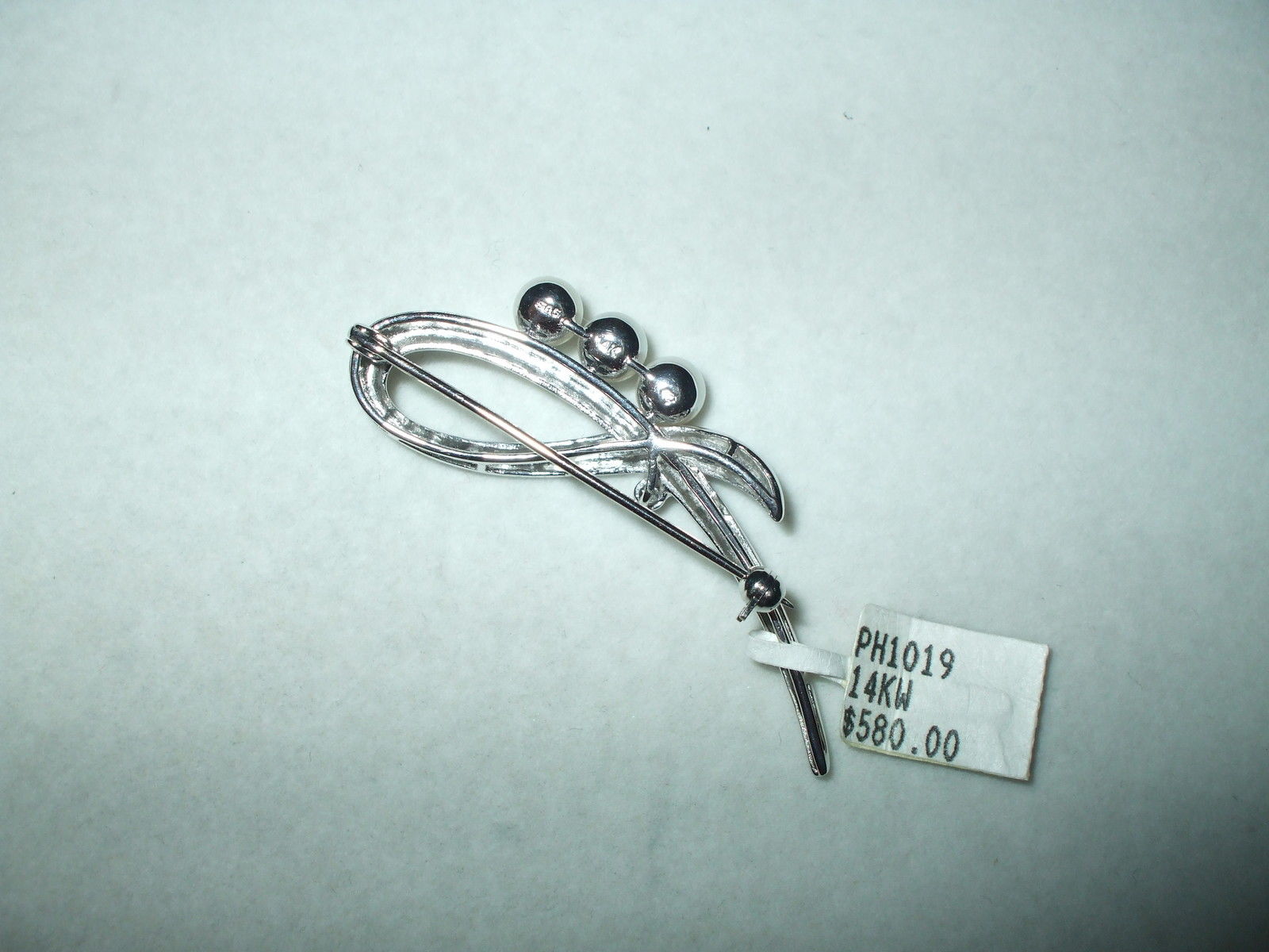 Genuine Cultured Pearl & Diamond Pin 14K white gold $780