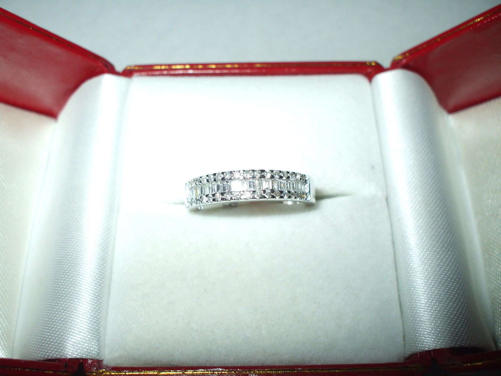 Genuine .50 cttw Diamond Ring 18K White gold $2500 NWT