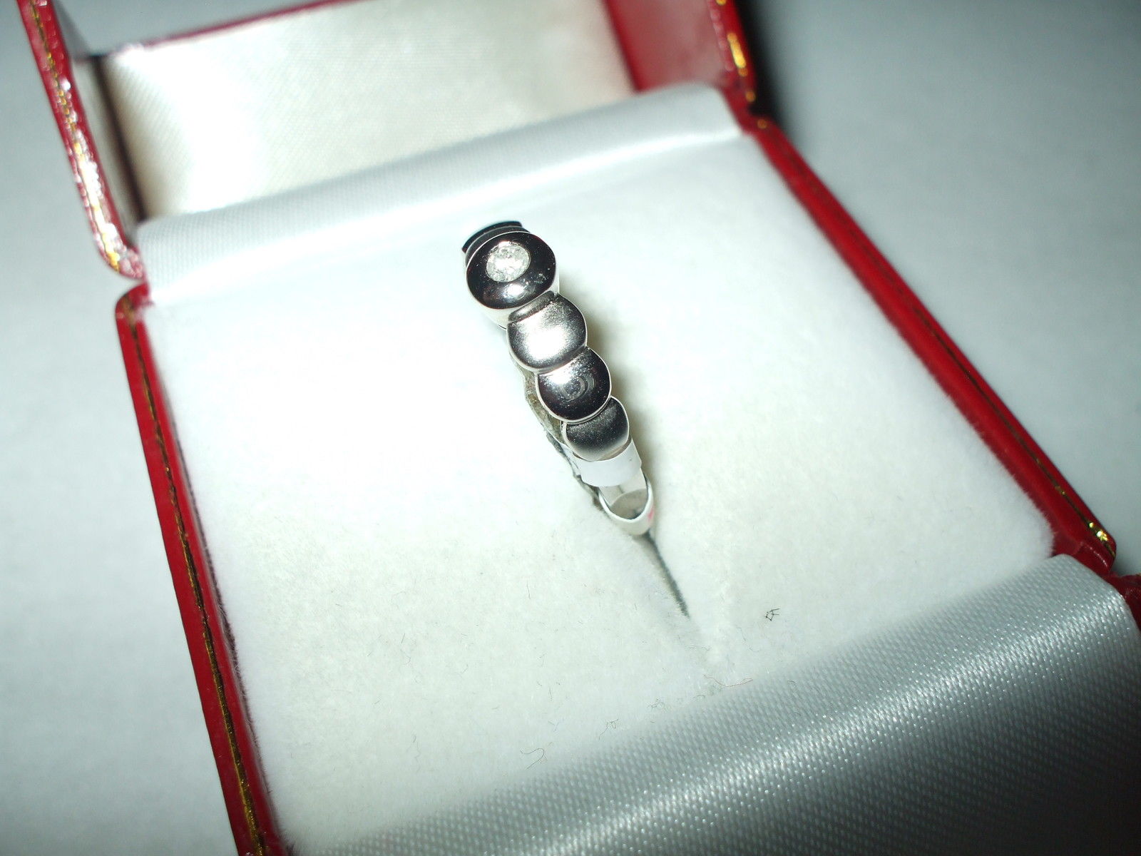 Genuine Diamond Ring 14K White gold $440